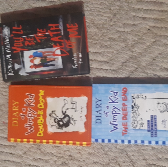 Books - Picture 2 of 4